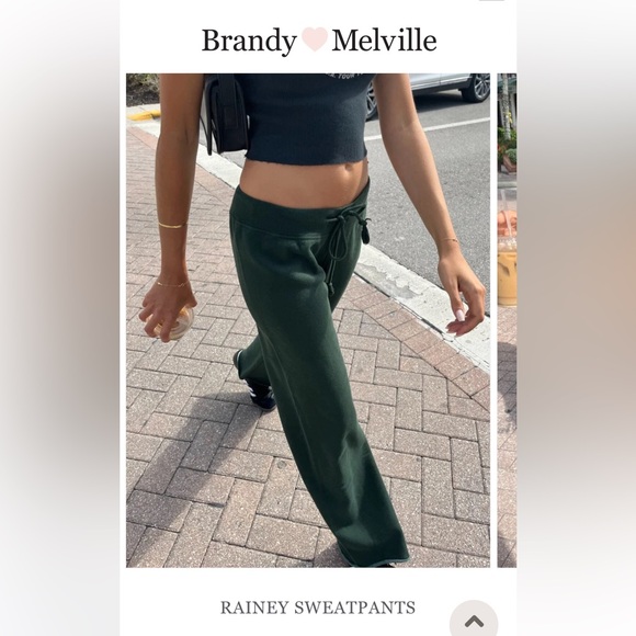 Brandy Melville Olive Green Rainey Sweapants - Picture 4 of 4